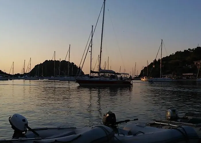 Dimitri's Seaview - Paxos *